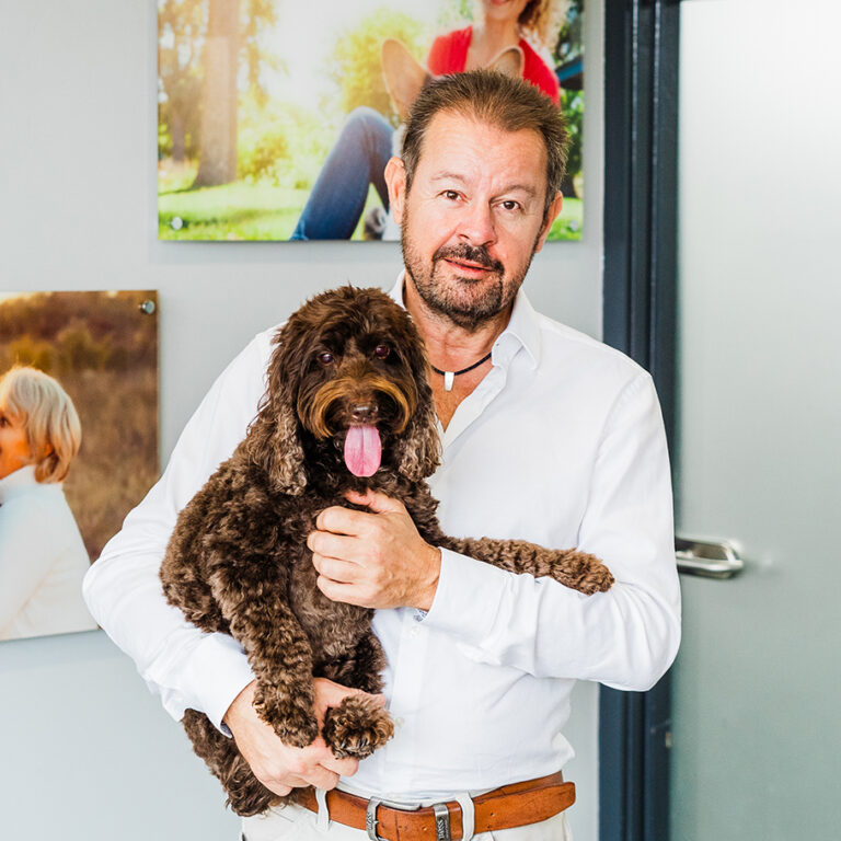 Rob Noad The Pet Vet - Your independent family vet. Always. | The Pet Vet
